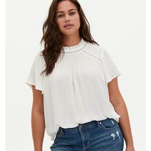 Torrid White Georgette Blouse SIZE 00